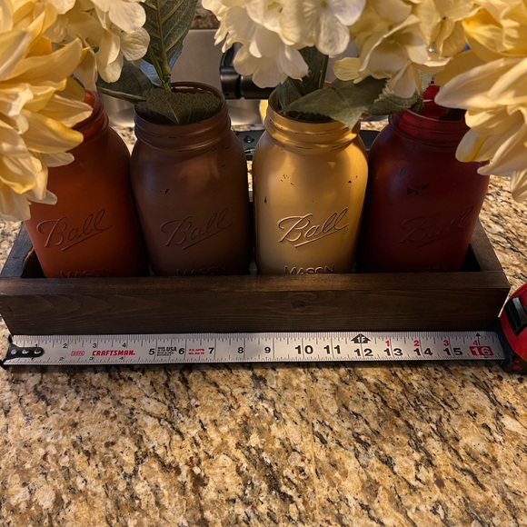 Mason Jar Centerpiece 🌻 - Picture 4 of 6